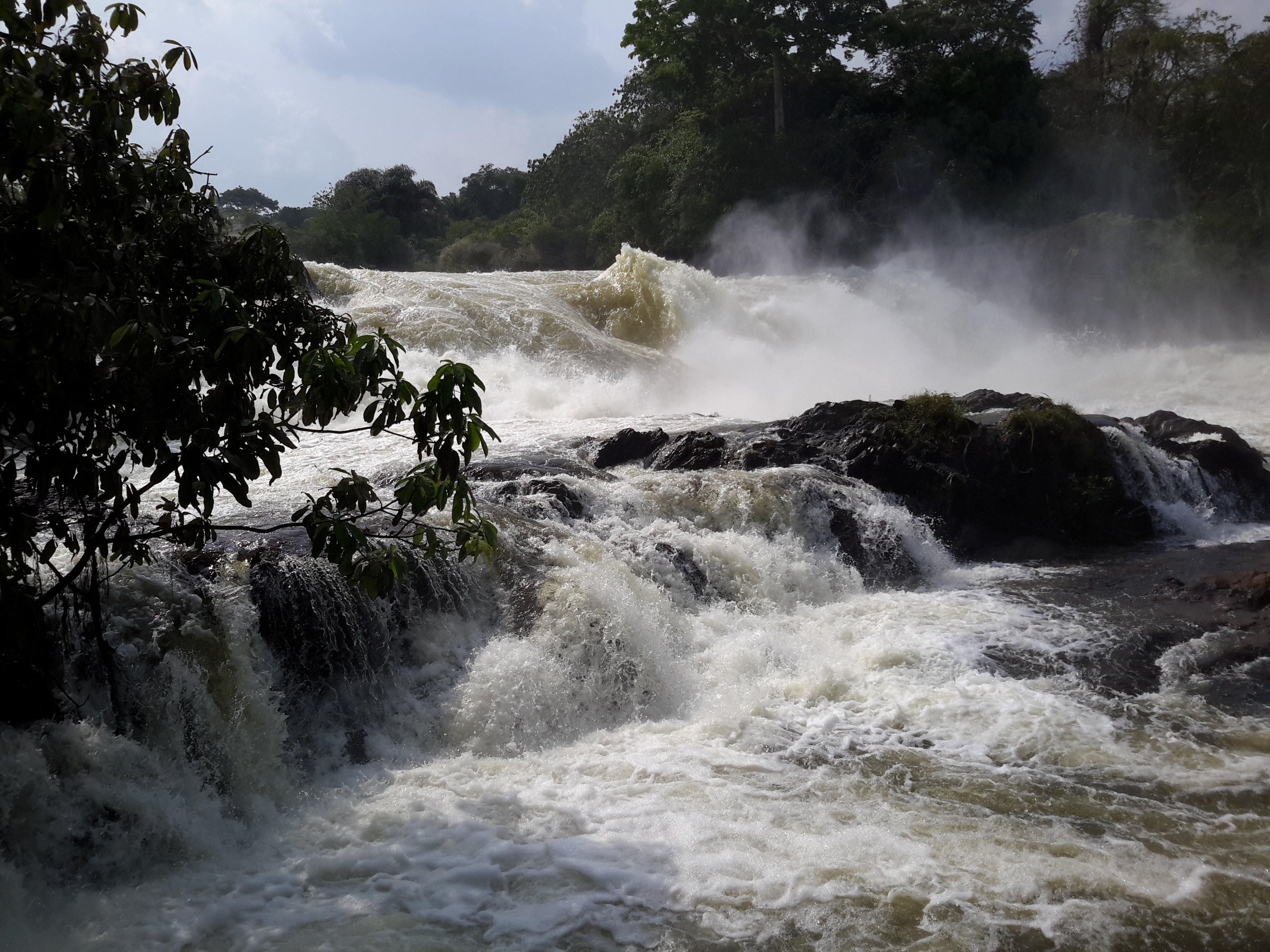 Les chutes de la Nawa : quand cascades riment avec poésie