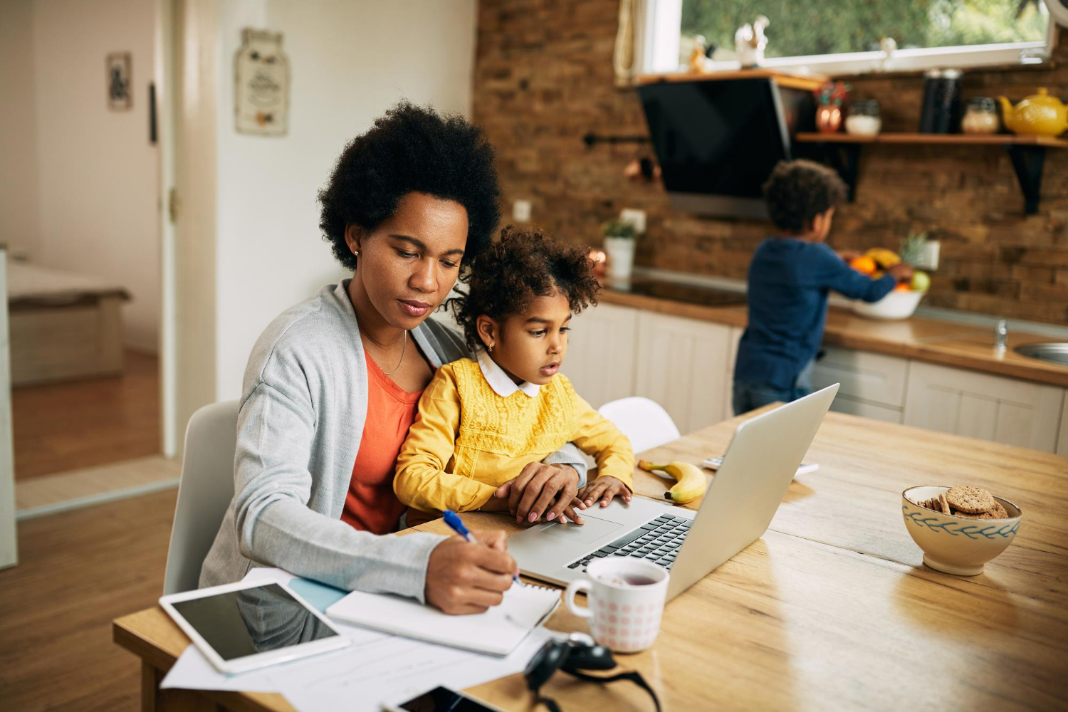 Entreprendre sans négliger sa famille : guide pour réussir