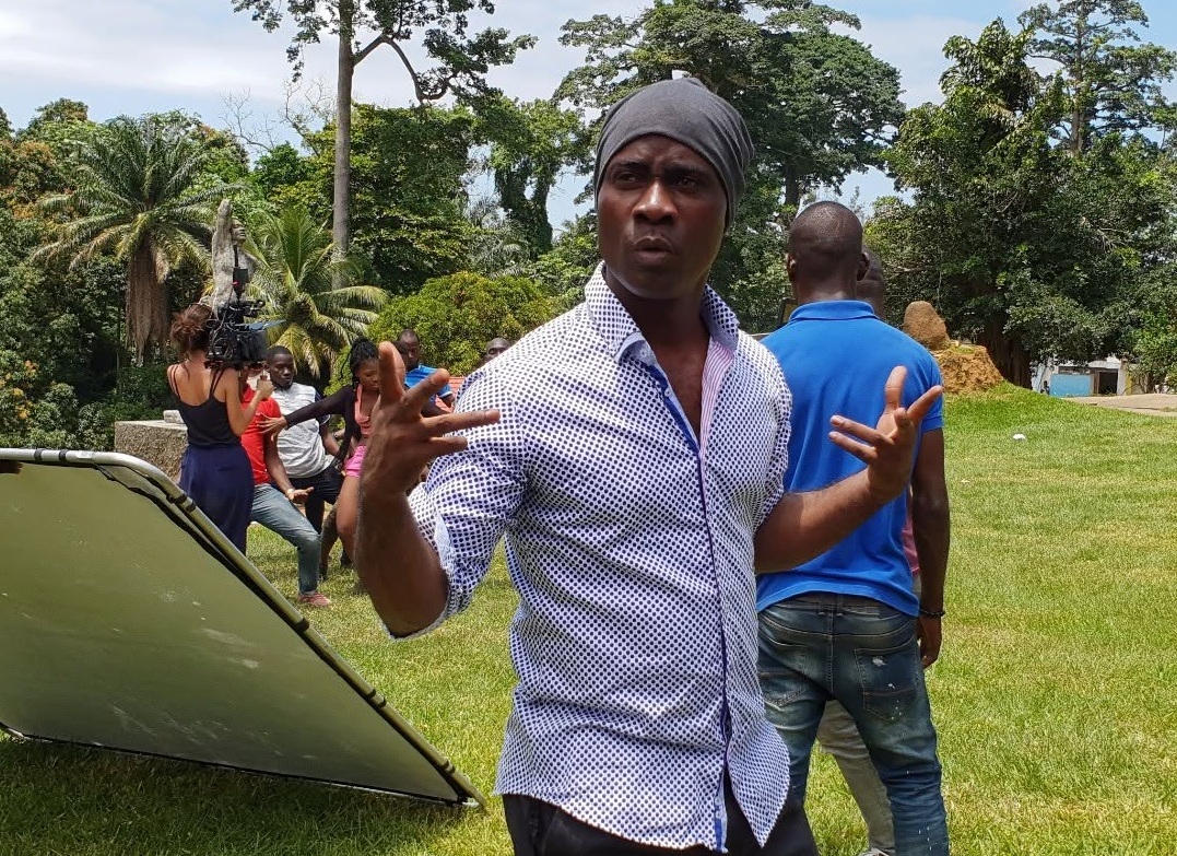 Georges momboye, la danse comme chemin de vie
