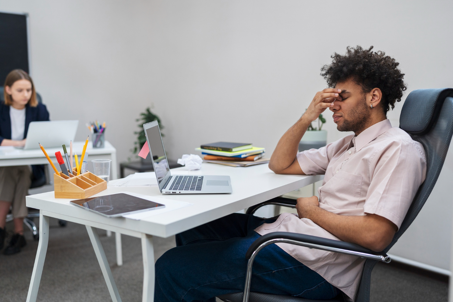 Comment mieux gérer ses émotions au travail : 5 clés pour retrouver calme et efficacité